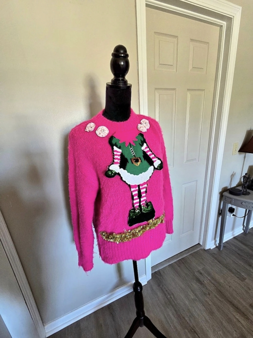 Custom New Day Pink & Green Holiday Embellished Sweater Size Medium